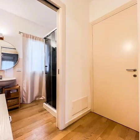 Apartman Venezia 54 *